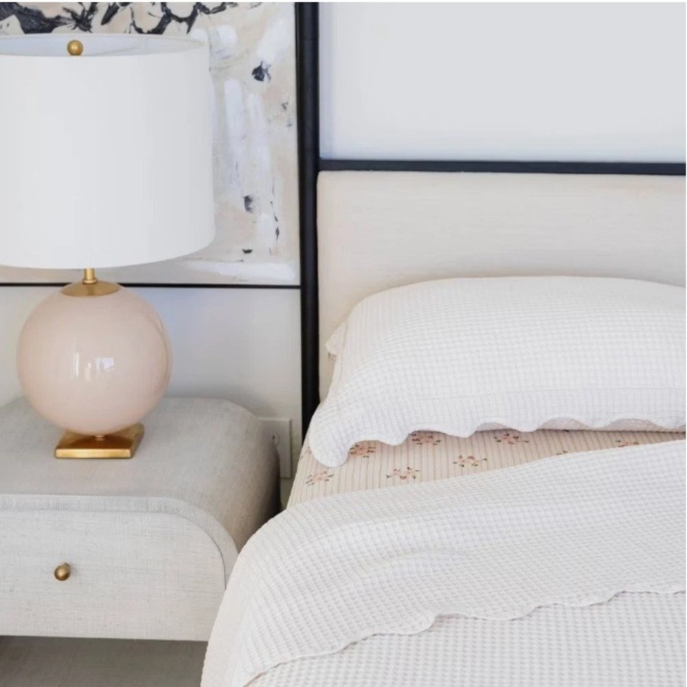 Gathre Ivory Scallop Waffle Quilt Set Twin Bedding White Cream Textured Sham
